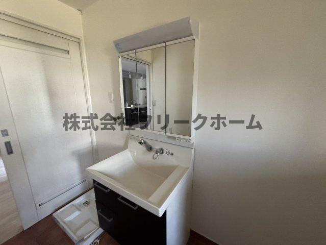 武蔵野市関前５丁目のアパートの洗面所