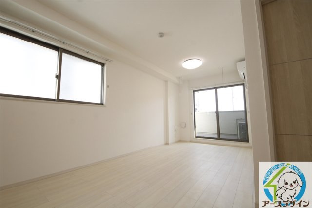 Lis　Bonheur　大久保の居間・リビング|※類似写真