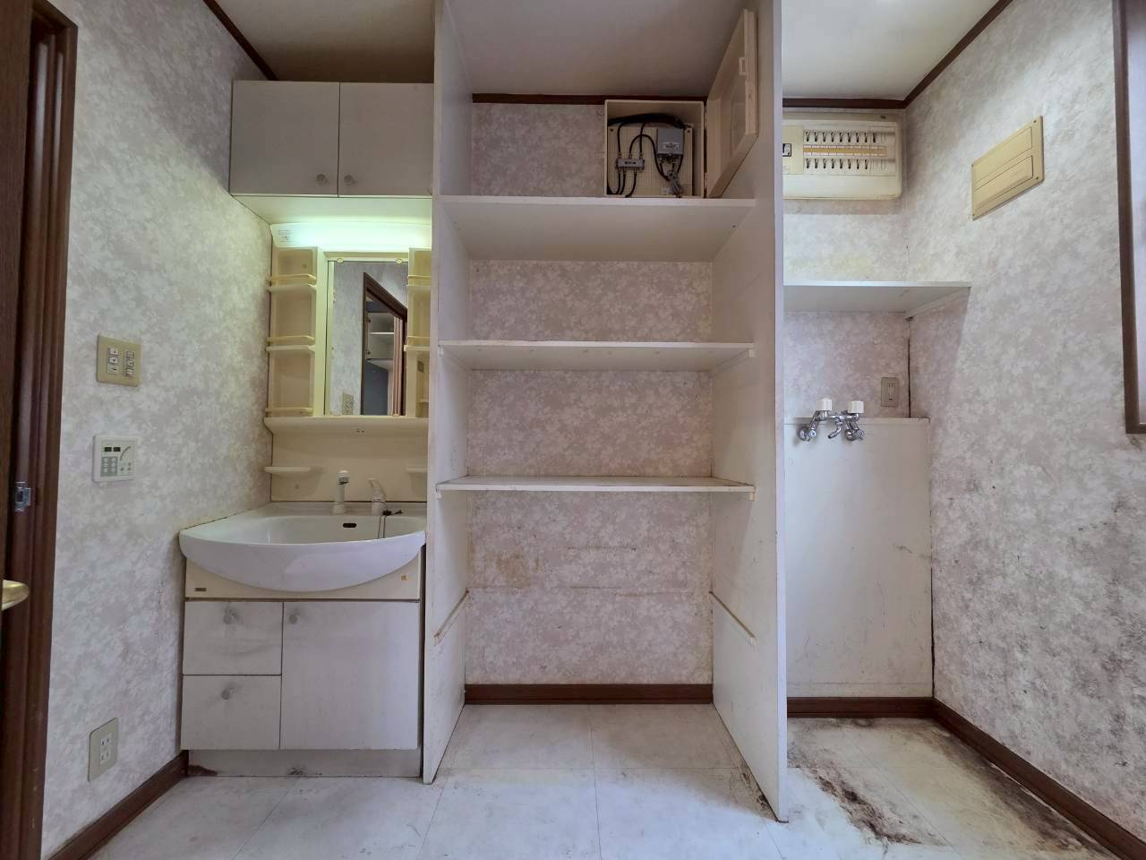 【茶室があるお家】帯広市西9条南14丁目　中古住宅の洗面所