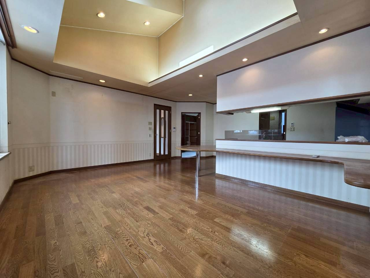 【茶室があるお家】帯広市西9条南14丁目　中古住宅の居間・リビング