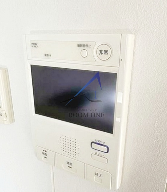 オールメゾン西荻窪のセキュリティ|モニター付きインターホンです。
