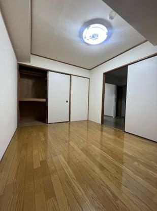 プレジュールメゾンⅣの居間・リビング