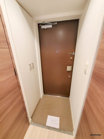 プレサンス難波幸町 仲介手数料無料の玄関