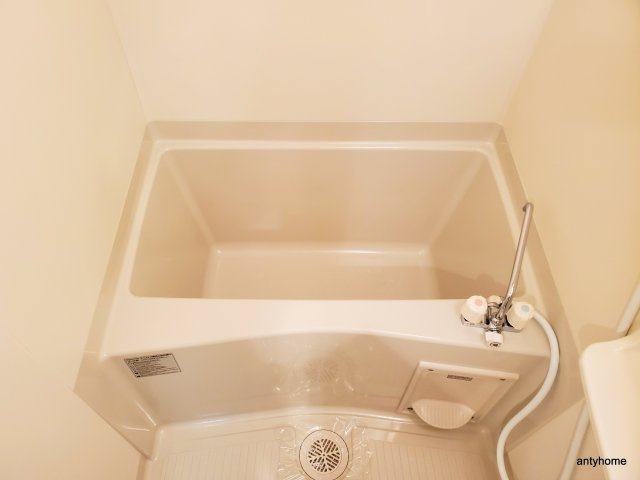 プレサンス難波幸町 仲介手数料無料の浴室