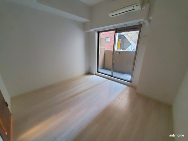 プレサンス難波幸町 仲介手数料無料の居間・リビング