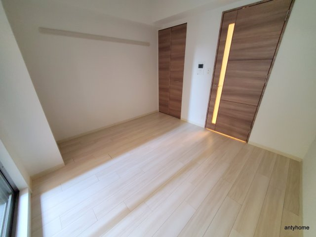 プレサンス難波幸町 仲介手数料無料の寝室