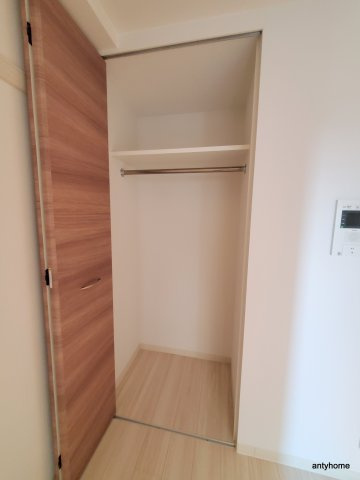 プレサンス難波幸町 仲介手数料無料の収納