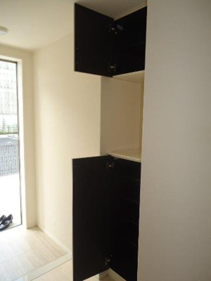 【玄関】 | ラフィーネA | 玄関