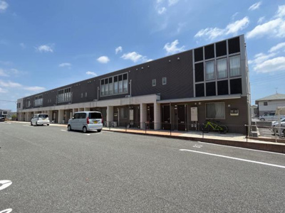 【駐車場】 | ラフィーネA | 外観写真（昼）