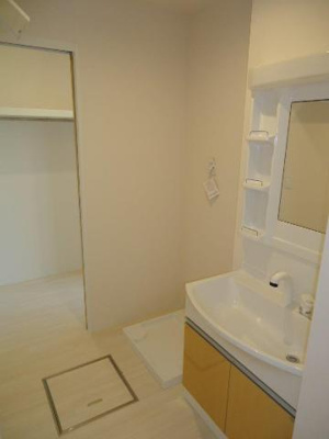 【洗面所】 | ラフィーネA | 洗面