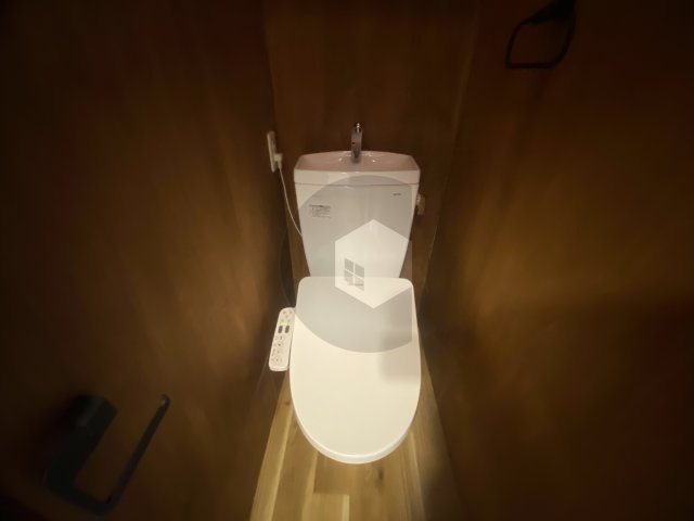 御厨東2丁目 貸家のトイレ