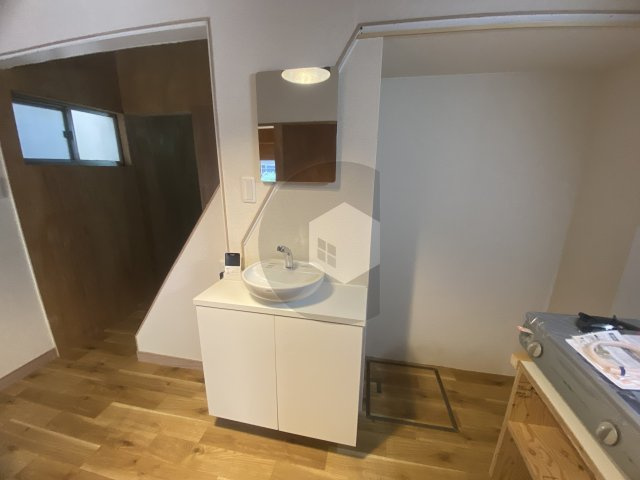 御厨東2丁目 貸家の独立洗面台