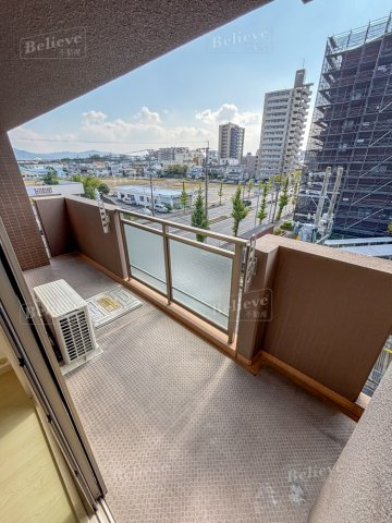 ベスタ櫛原のバルコニー|日当たりの良いバルコニーです♪