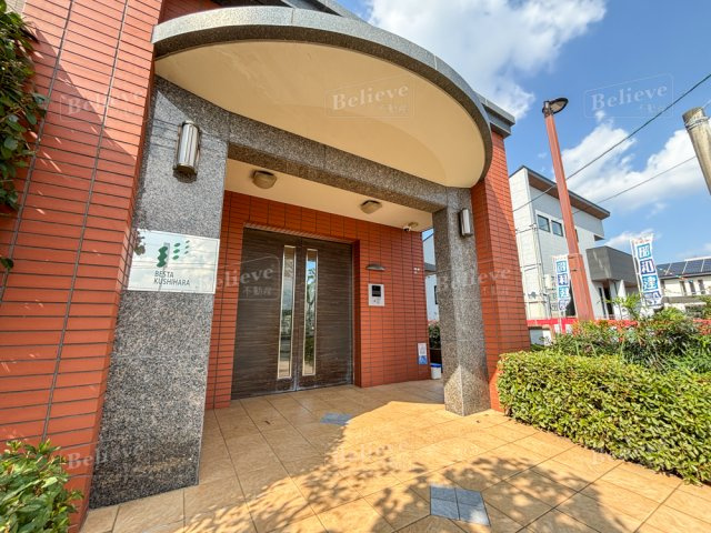 ベスタ櫛原のエントランス|オートロック付きのエントランスです☆