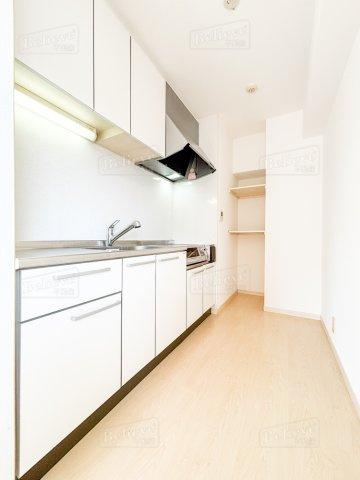 ベスタ櫛原のキッチン|2口IH・RH・グリル付きの使いやすいシステムキッチンです♪