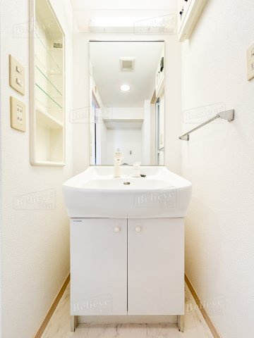 ベスタ櫛原の洗面所|綺麗で明るい洗面所です☆