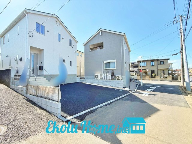 武蔵村山市神明第8　全３棟　２号棟の前面道路含む現地写真