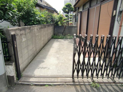 【駐車場】 | 菊野台２丁目貸家-定期借家2年-