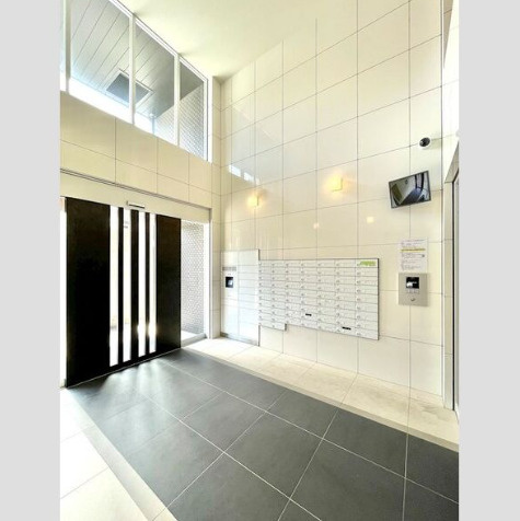 エスリード上前津ツヴァイテのエントランス