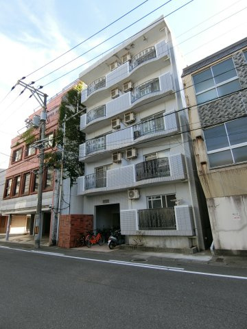 アーバンスペース