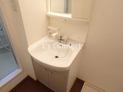 【洗面所】 | アルス明石台Ｇ | 朝の支度もスムーズな独立洗面台。