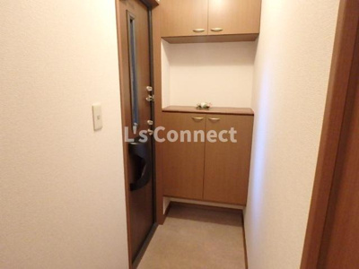 【玄関】 | アルス明石台Ｇ | 上下の下駄箱で靴も収納できます。