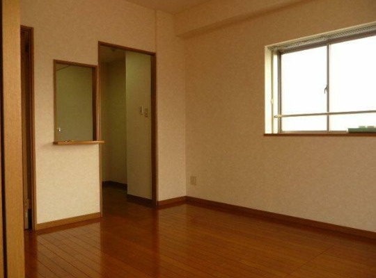 メゾン・エルーセラの居間・リビング