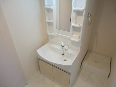 【独立洗面台】 | La glycine | 独立洗面台あり、毎朝おしゃれに忙しい女性の方におすすめです