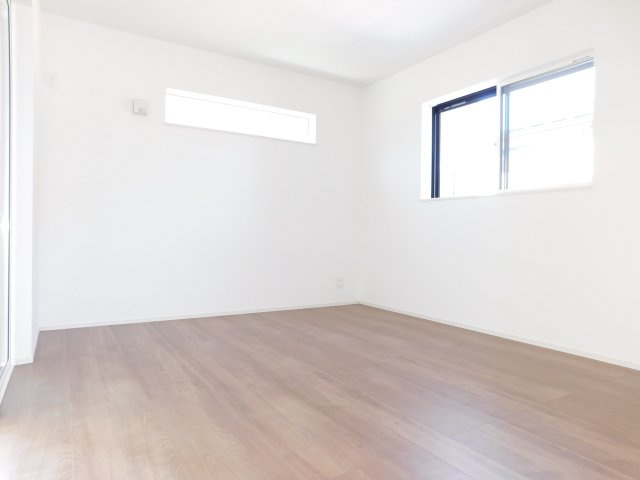 海部郡大治町大字長牧字中道の新築一戸建の居間・リビング|◇リビング◇　　南面を含む３面採光で明るいリビング１６．２帖　ご家族が自然と集まる広々ＬＤＫ♪