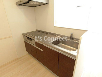 【キッチン】 | プルミエール | ２口ＩＨとラジエントヒーターの３口システムキッチン。