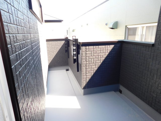 海部郡大治町大字長牧字中道の新築一戸建のバルコニー|◇バルコニー◇　　南面で陽当り良好なワイドバルコニー♪