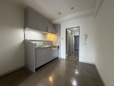 【キッチン】 | リヴェール・エスト | 写真はリフォーム工事前の状態です（2026年3月2日撮影）