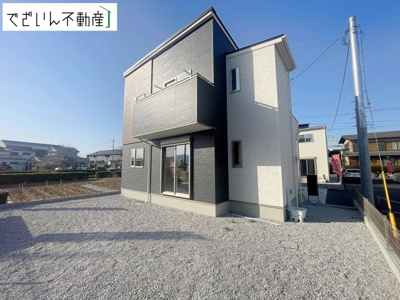 【外観】 | 深谷市小前田　新築住宅 | ≪5号棟≫安心して暮らせる利便性と、子どもを安心して育てられる穏やかな住環境が魅力です。
現地(2026年3月撮影)