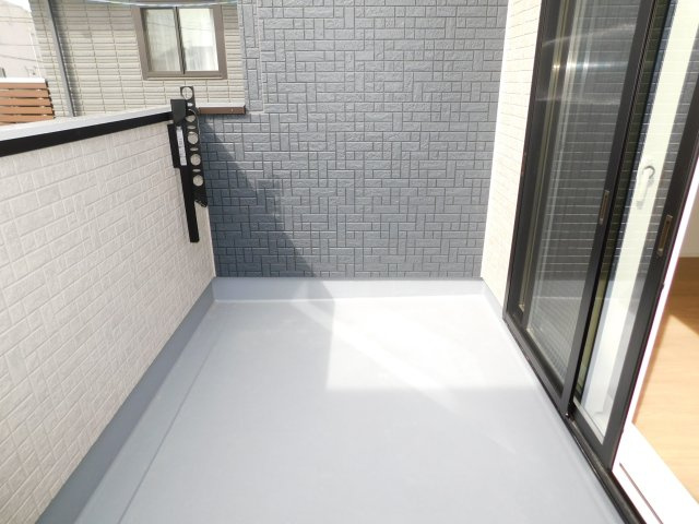 海部郡蟹江町学戸１丁目の新築一戸建のバルコニー|◇バルコニー◇　　明るい南面バルコニー♪