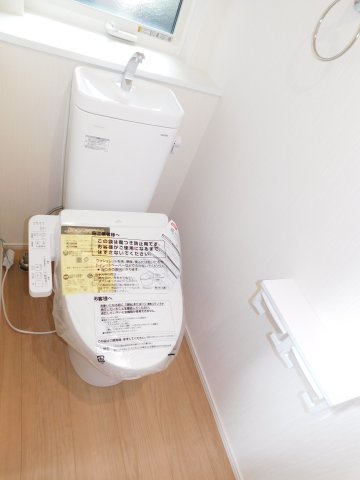 海部郡蟹江町学戸１丁目の新築一戸建のトイレ|◇トイレ◇　　１階・２階ウォシュレット！　節水タイプ　