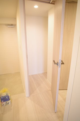 【収納】 | 幕張ベイパークライズゲートタワー | 玄関前にゴルフバッグもすっきり入る収納スペース