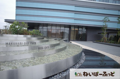 【エントランス】 | 幕張ベイパークライズゲートタワー | サブエントランスまでも高級感のある演出が施されています。
