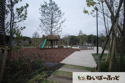 【その他共用部分】 | 幕張ベイパークライズゲートタワー | 子育て世代に、敷地内遊具や、ベイパーク公園も徒歩1分
