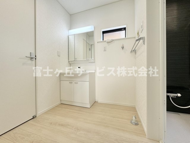 【脱衣所】 | 焼津市中根 新築一戸建て 3号棟 | 脱衣場です