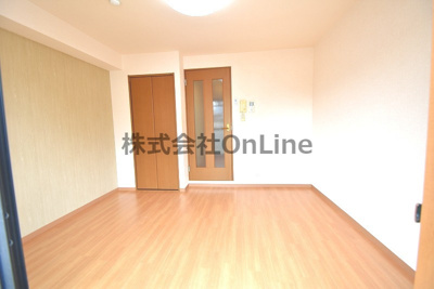 【寝室】 | シャトルウエスト