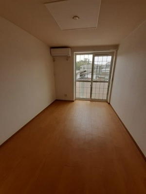 【展望】 | サンライズ豊島Ｂ | 明るい色調の室内です