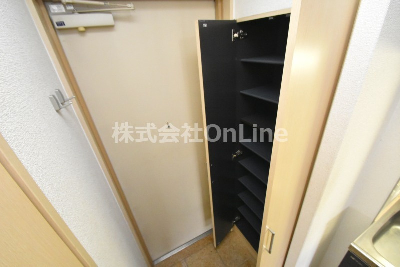 Ritz小阪の玄関