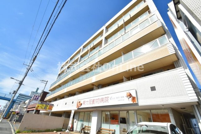 Ritz小阪の外観