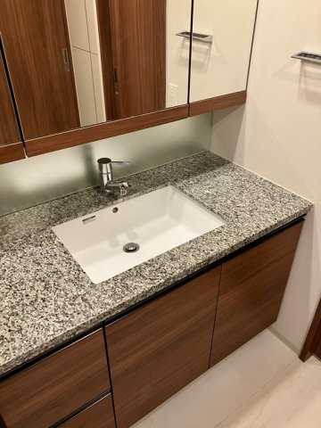 ＡＳＵＫＡＹＡＭＡ　ＲＥＳＩＤＥＮＣＥの洗面所