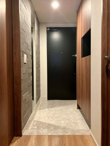 ＡＳＵＫＡＹＡＭＡ　ＲＥＳＩＤＥＮＣＥの玄関