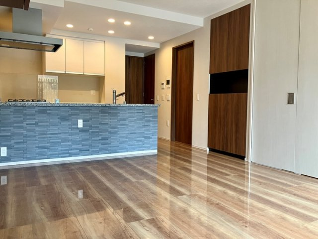 ＡＳＵＫＡＹＡＭＡ　ＲＥＳＩＤＥＮＣＥの居間・リビング