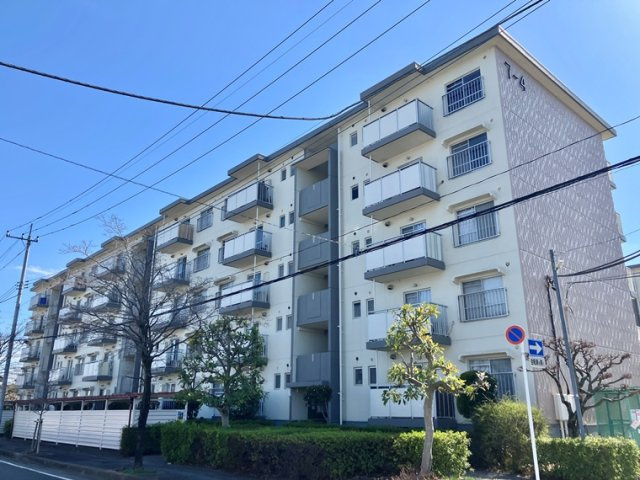 吹上団地７－４棟の外観