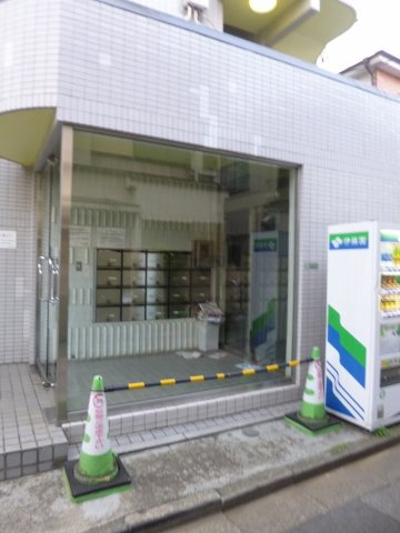 ダイホープラザ護国寺のエントランス