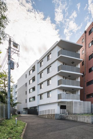 コスモリード新宿余丁町