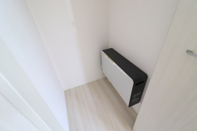 【その他】 | グランリュクス上野丘東 | 102　蓄電池